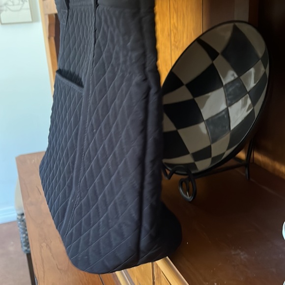 Black quilted Vera Bradley tote, silver toggle, excellent condition no tags, - Picture 3 of 13